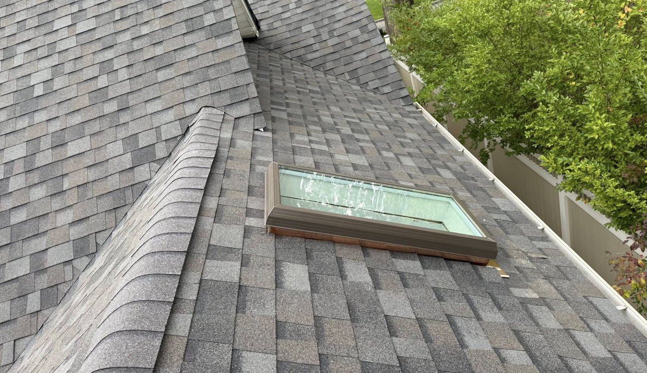 verify a roofer is licensed and insured